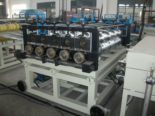 2 layer PC Plastic Roofing Sheet Extrusion Line With High Automation SJ120 / 38